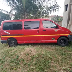 Toyota HiAce 2008 Red