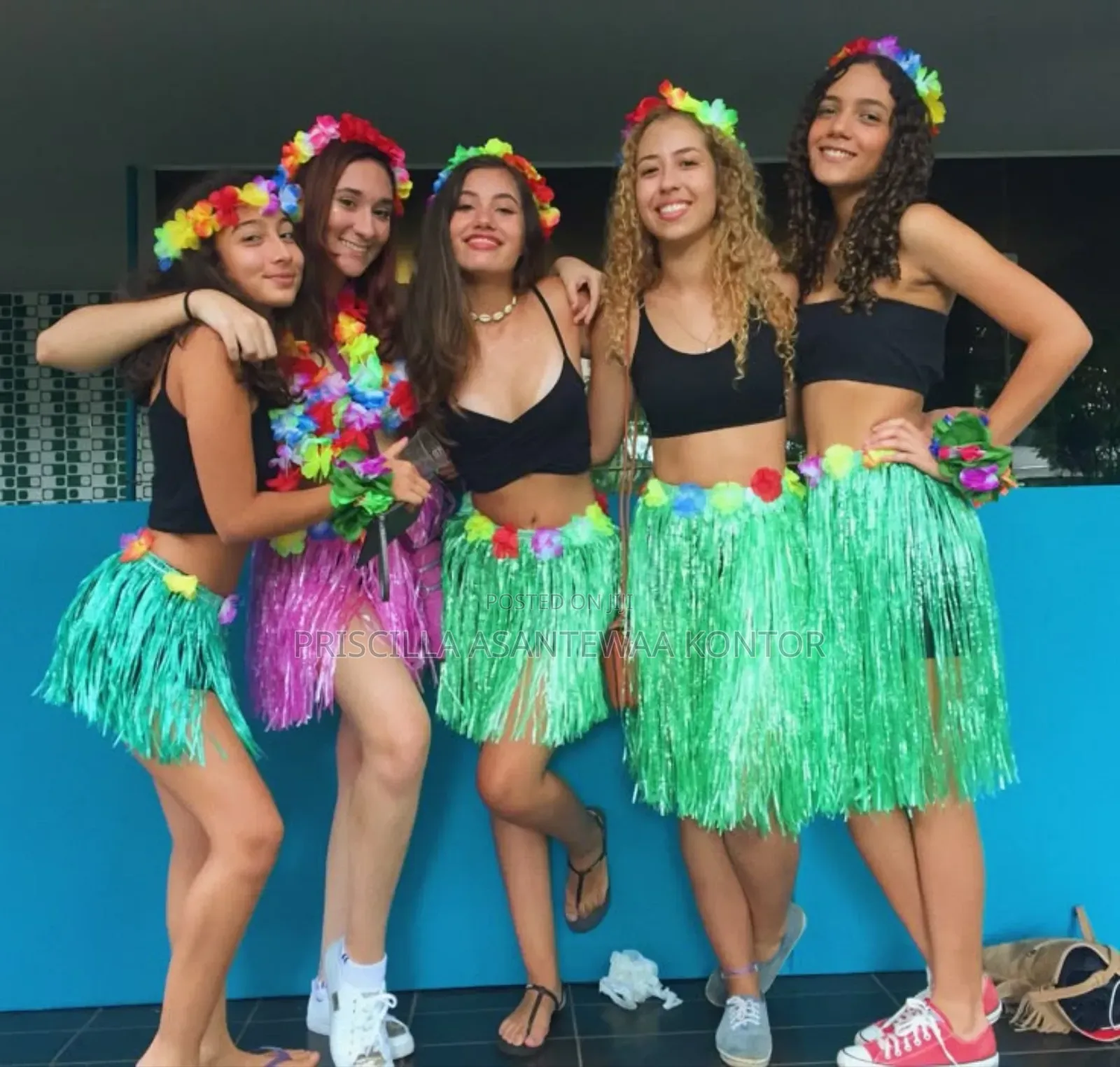 Hawaii Party Themed Costumes