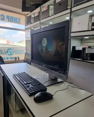 Desktop Computer HP ProOne 400 G3 8GB Intel Core I7 SSD 256GB