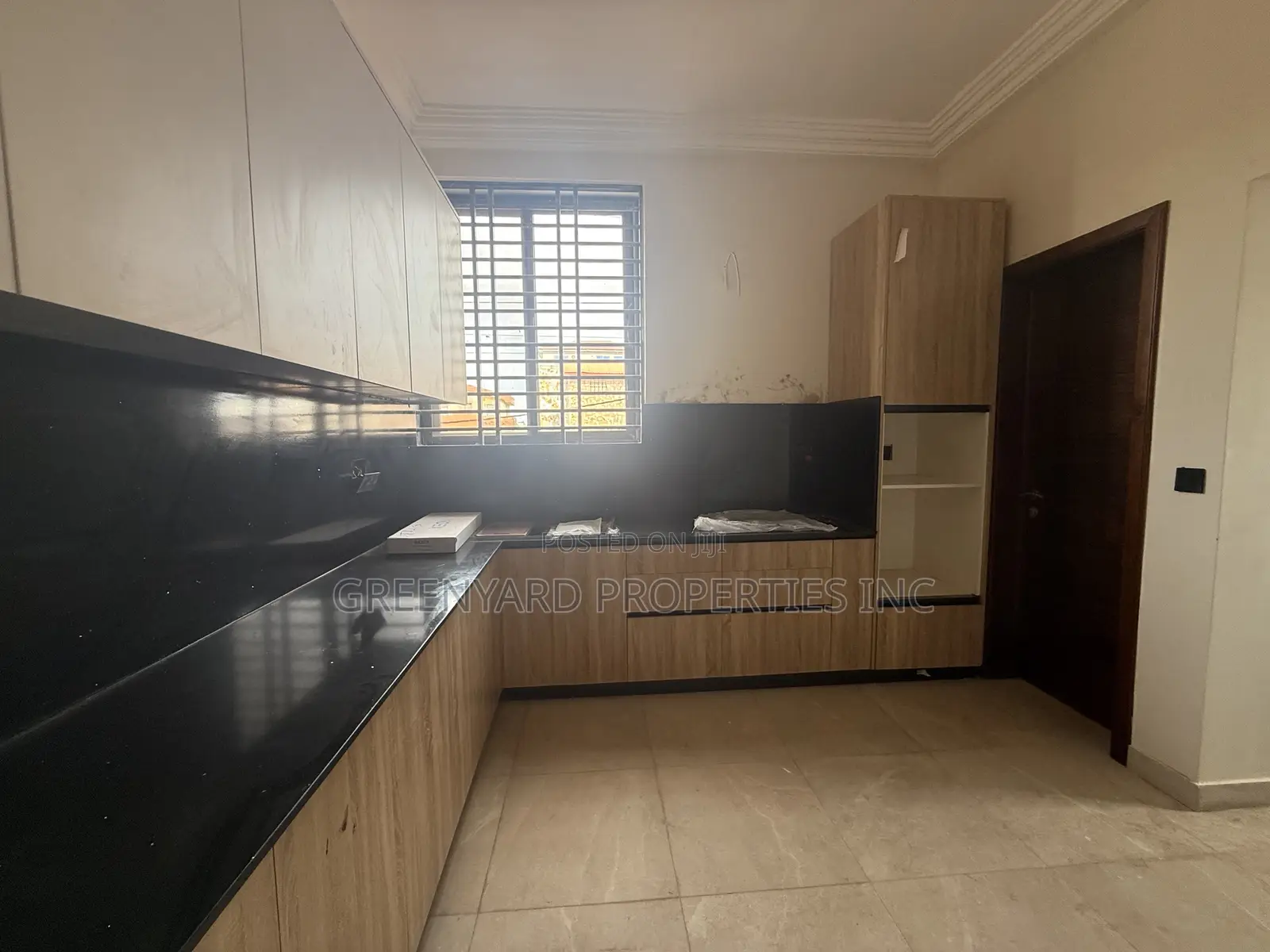 2bdrm Apartment in American House, East Legon for rent