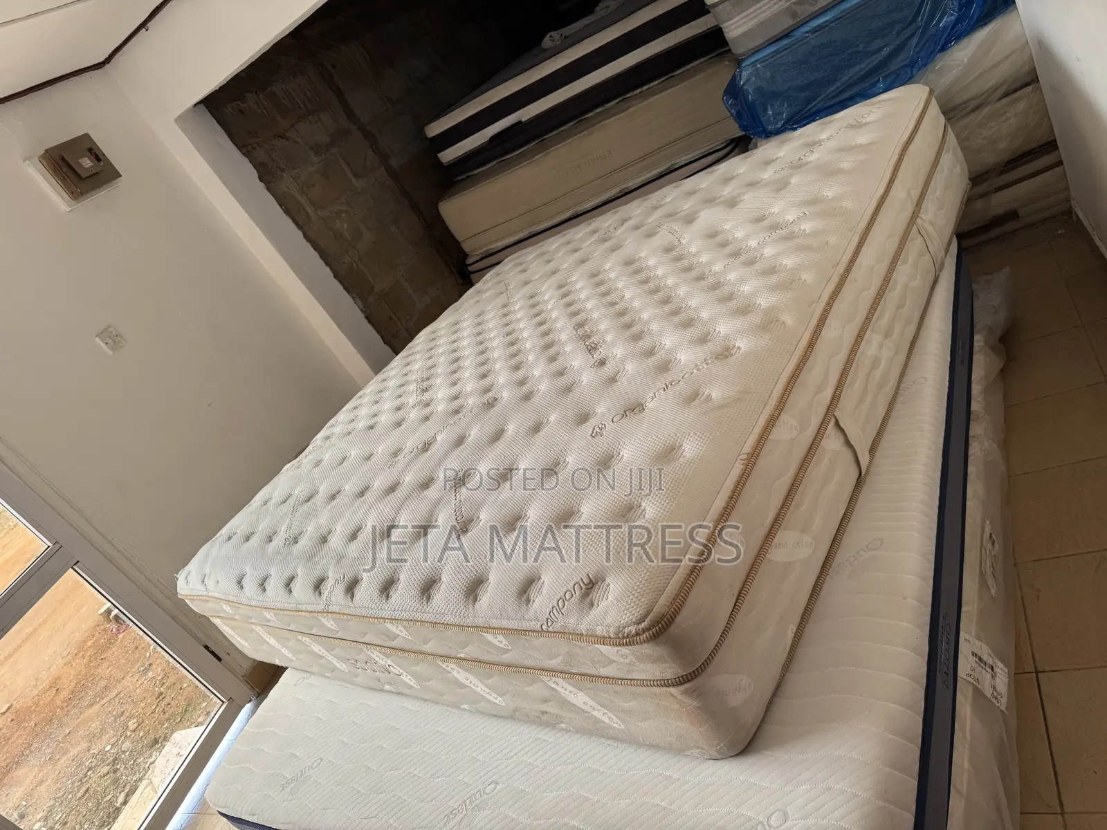 14 Inches Saatva  King Size(76/80/14)”
