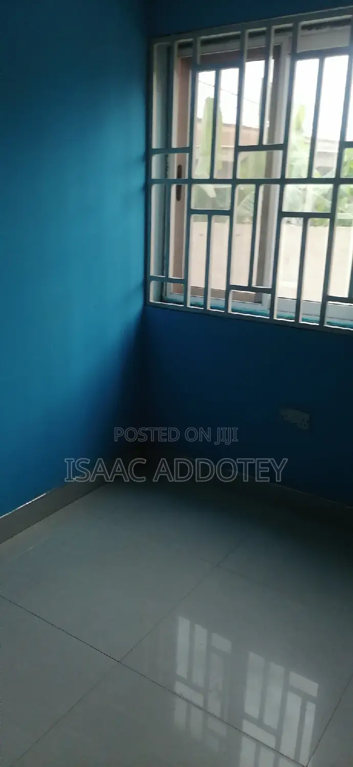 3bdrm Apartment in Spintex Texpo Market for rent
