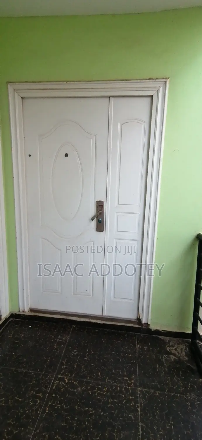 3bdrm Apartment in Spintex Texpo Market for rent