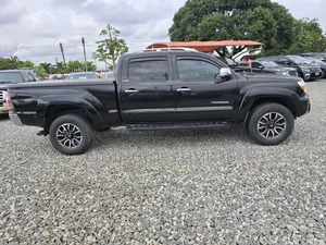 Toyota Tacoma V6 4dr Double Cab 4WD 5.0 ft. SB (4.0L 6cyl 5A) 2014