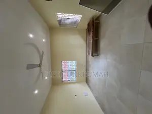 3bdrm Apartment in Mr Justice Estate, Old Barrier for rent