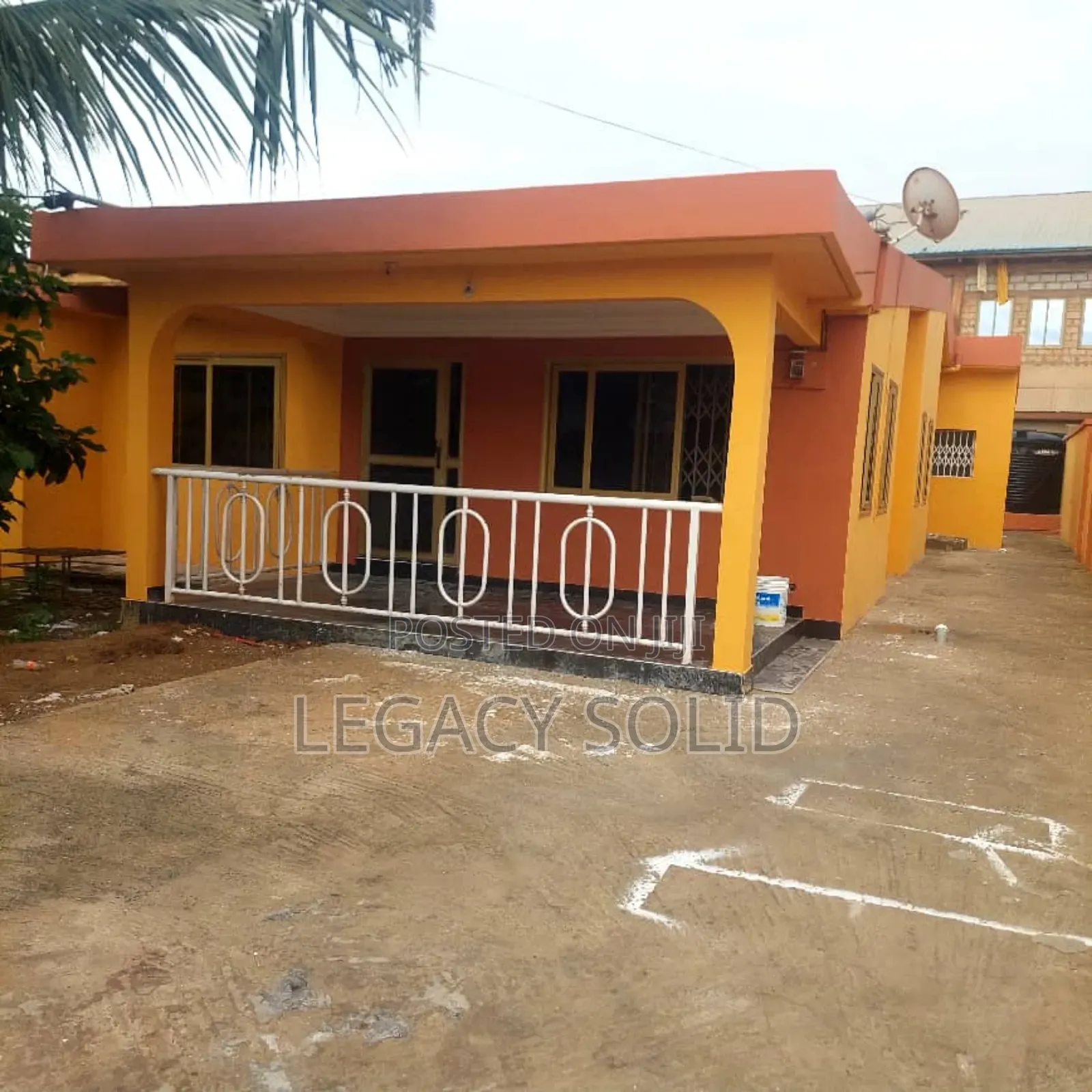 3bdrm House in Legacy Solid Real, Spintex for rent