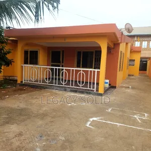 3bdrm House in Legacy Solid Real, Spintex for rent