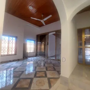 3bdrm House in Legacy Solid Real, Spintex for rent