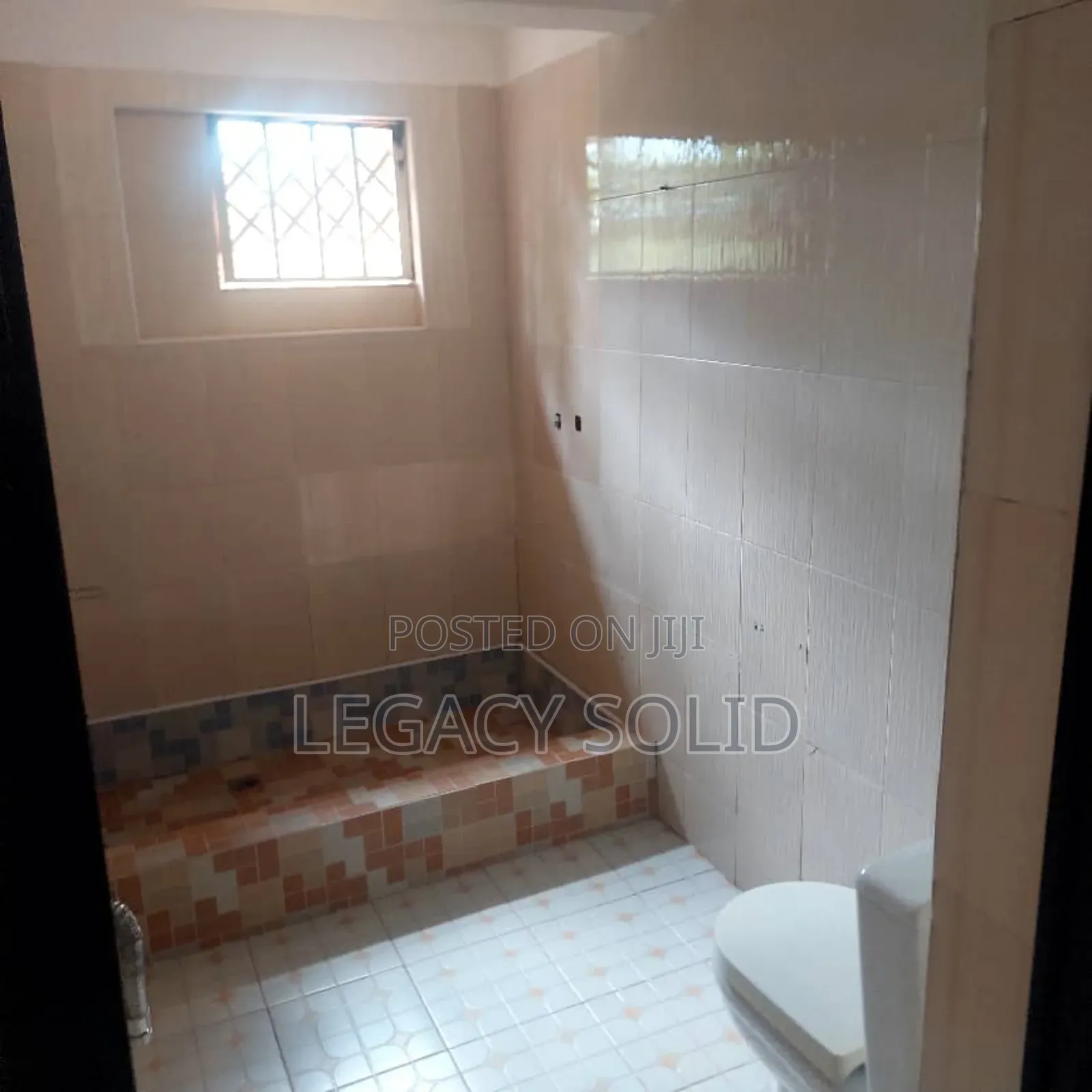 3bdrm House in Legacy Solid Real, Spintex for rent