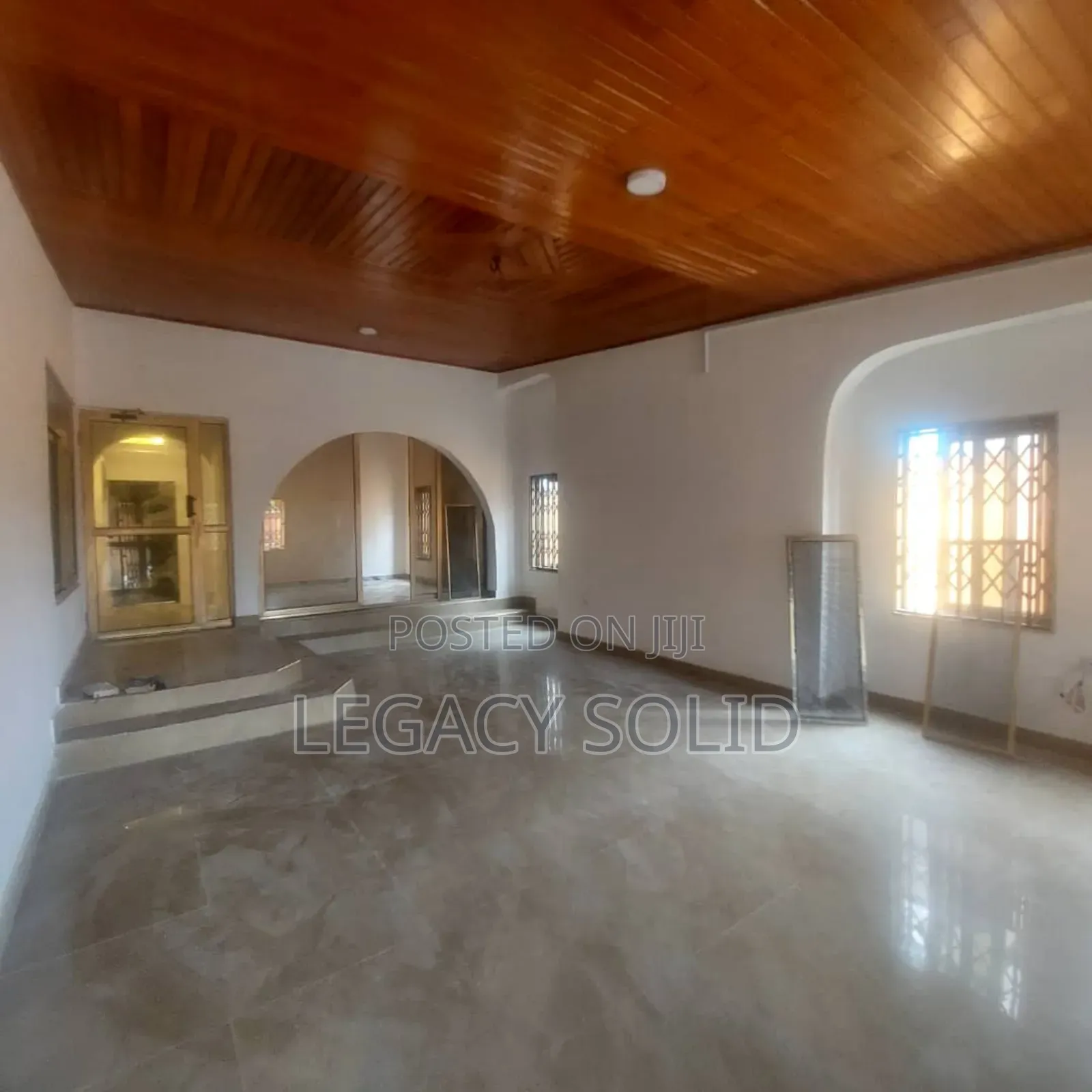 3bdrm House in Legacy Solid Real, Spintex for rent