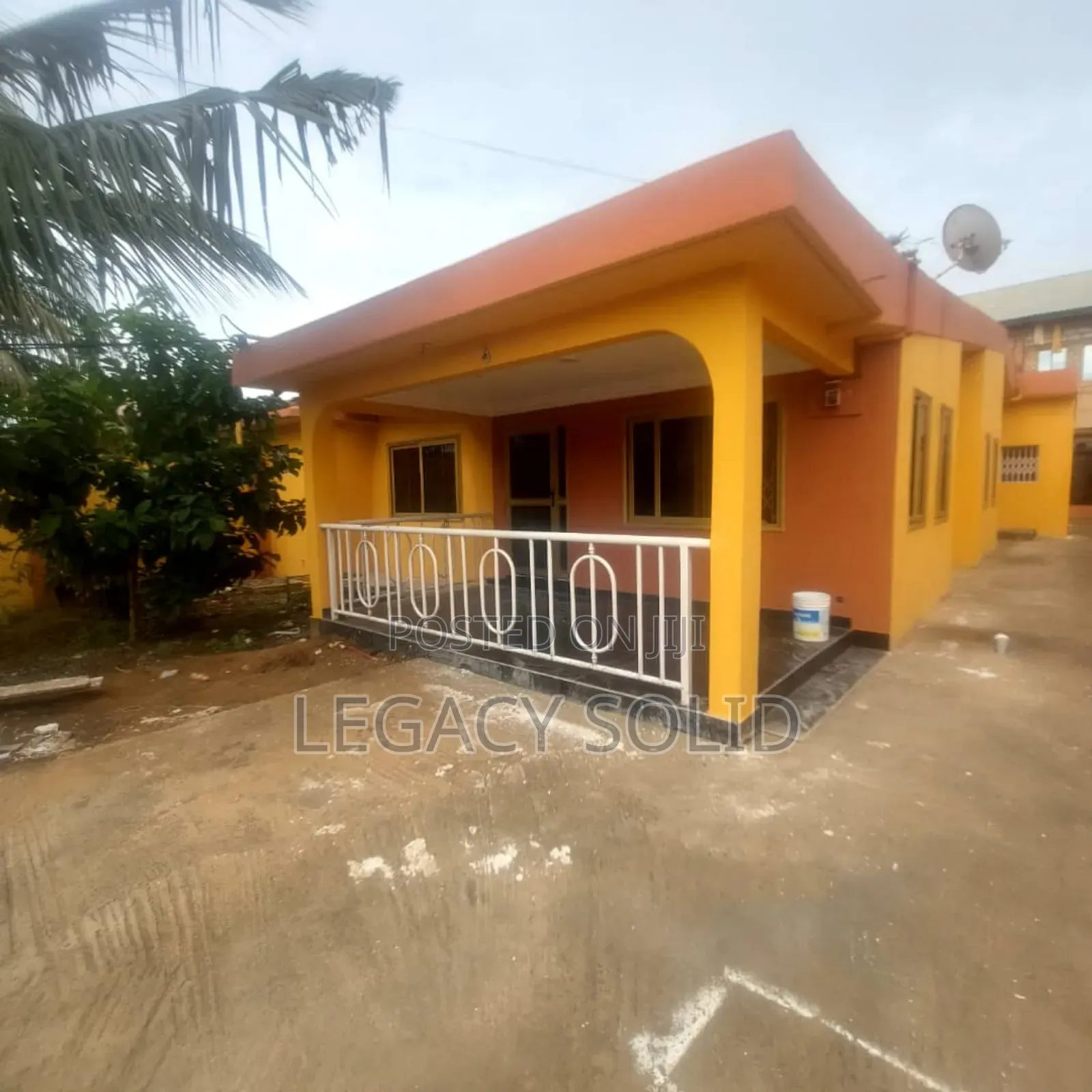 3bdrm House in Legacy Solid Real, Spintex for rent