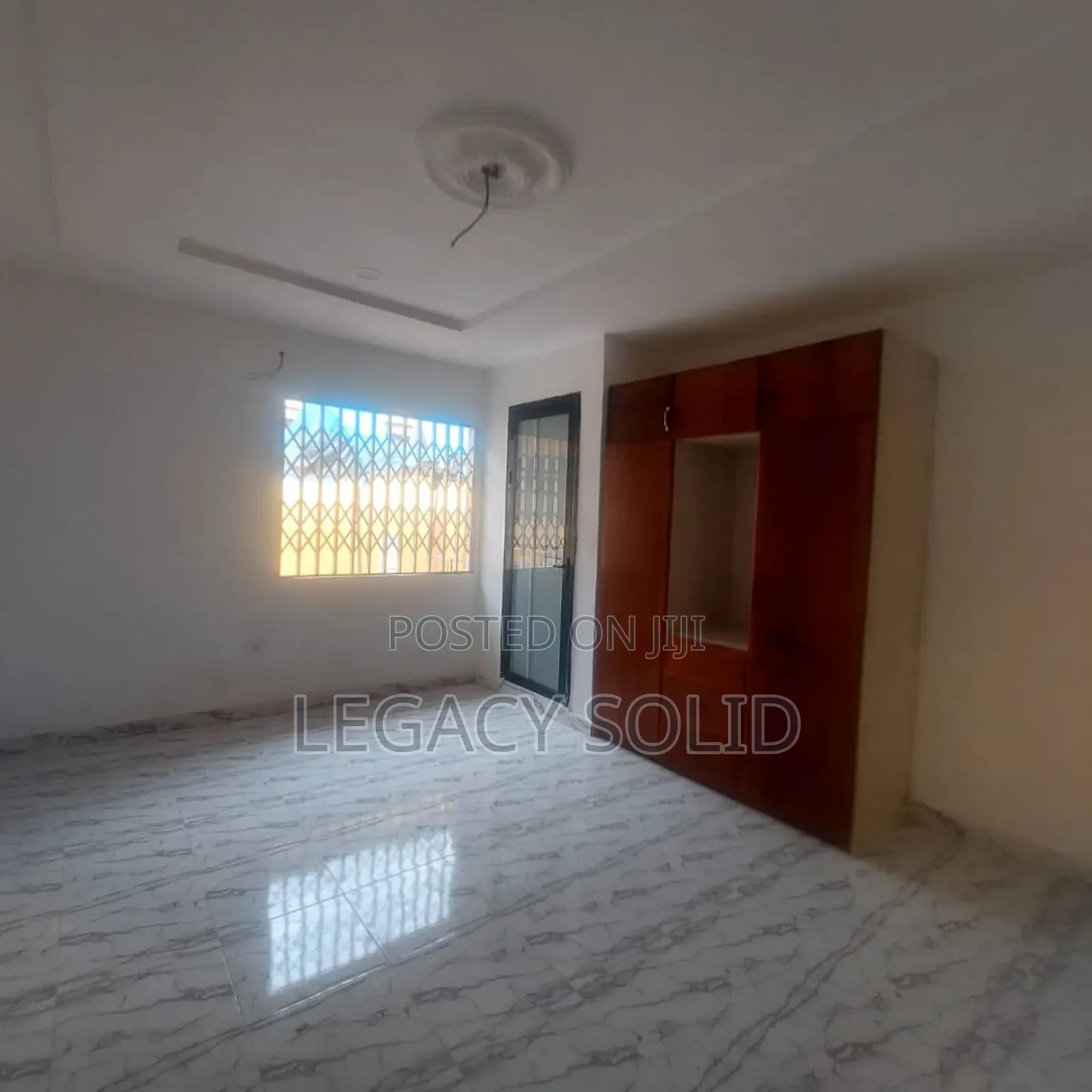 3bdrm House in Legacy Solid Real, Spintex for rent
