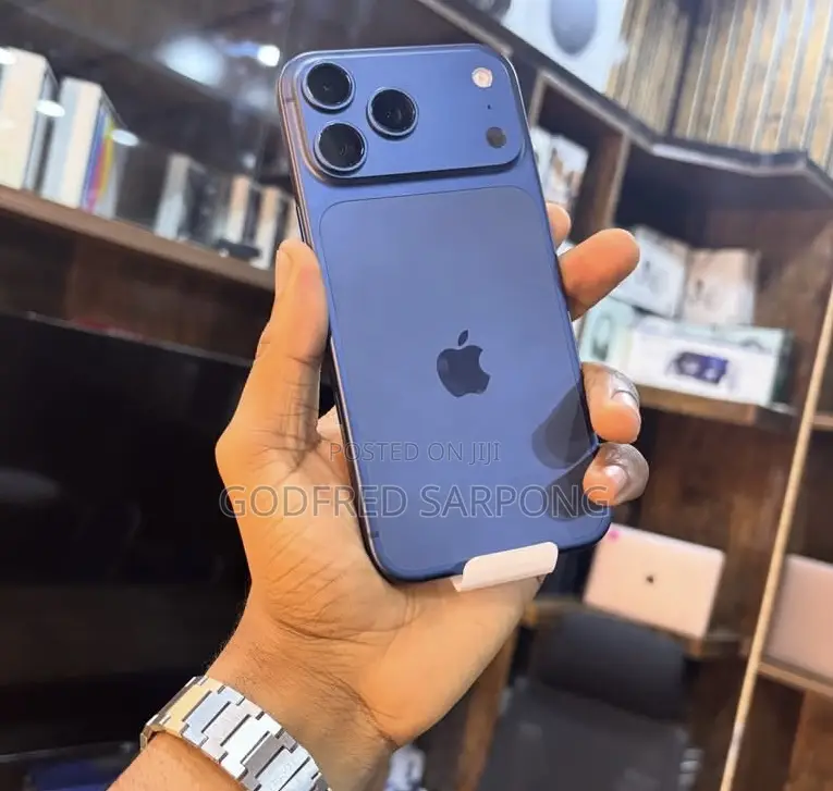 New Apple iPhone 17 Pro Max 256 GB Blue