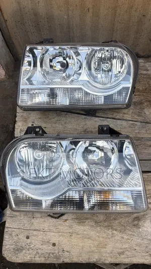 Chrysler 300 Headlight 2003,2004,2005,2006,2007,2008,2009,2010,2011,