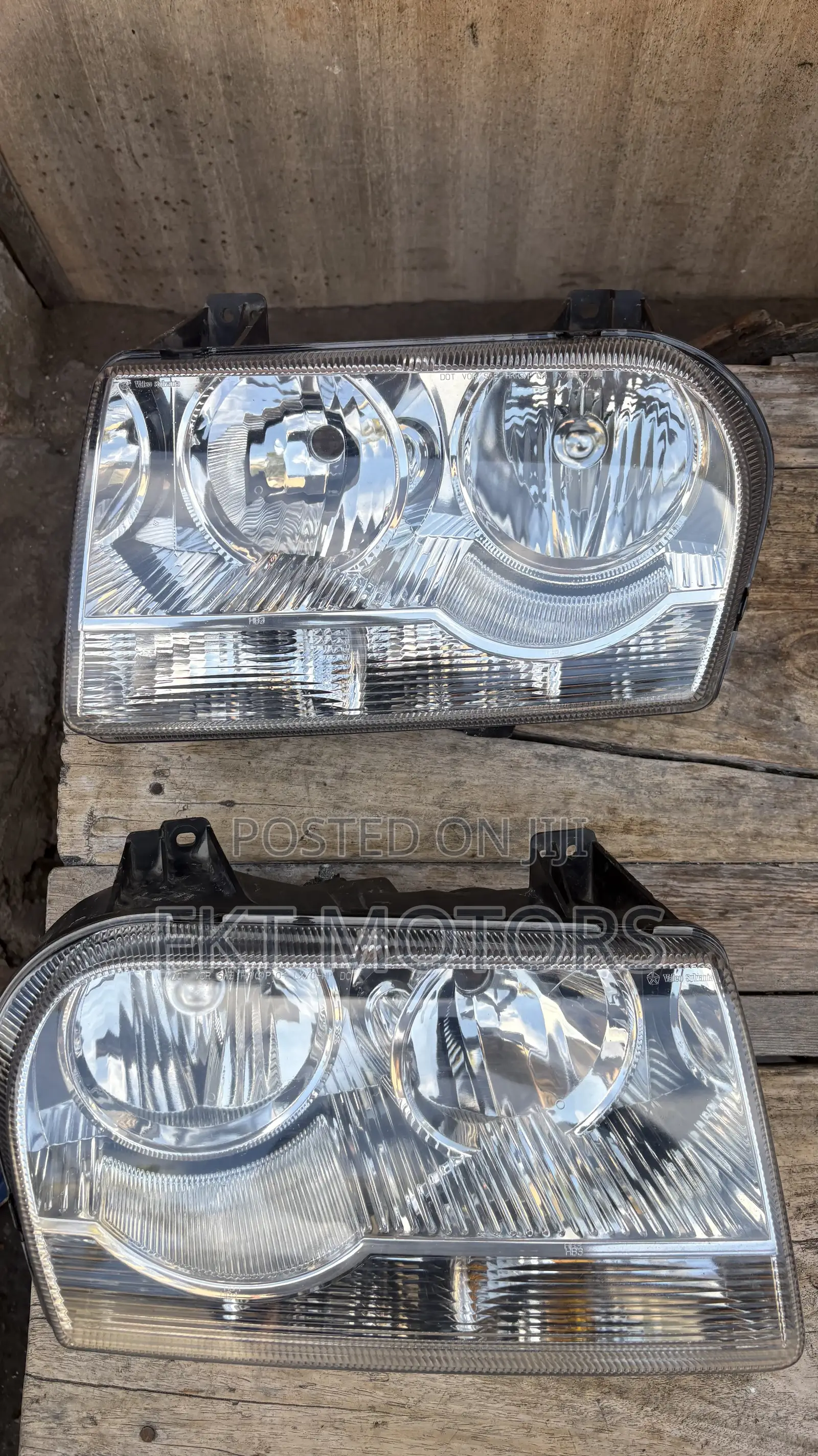 Chrysler 300 Headlight 2003,2004,2005,2006,2007,2008,2009,2010,2011,