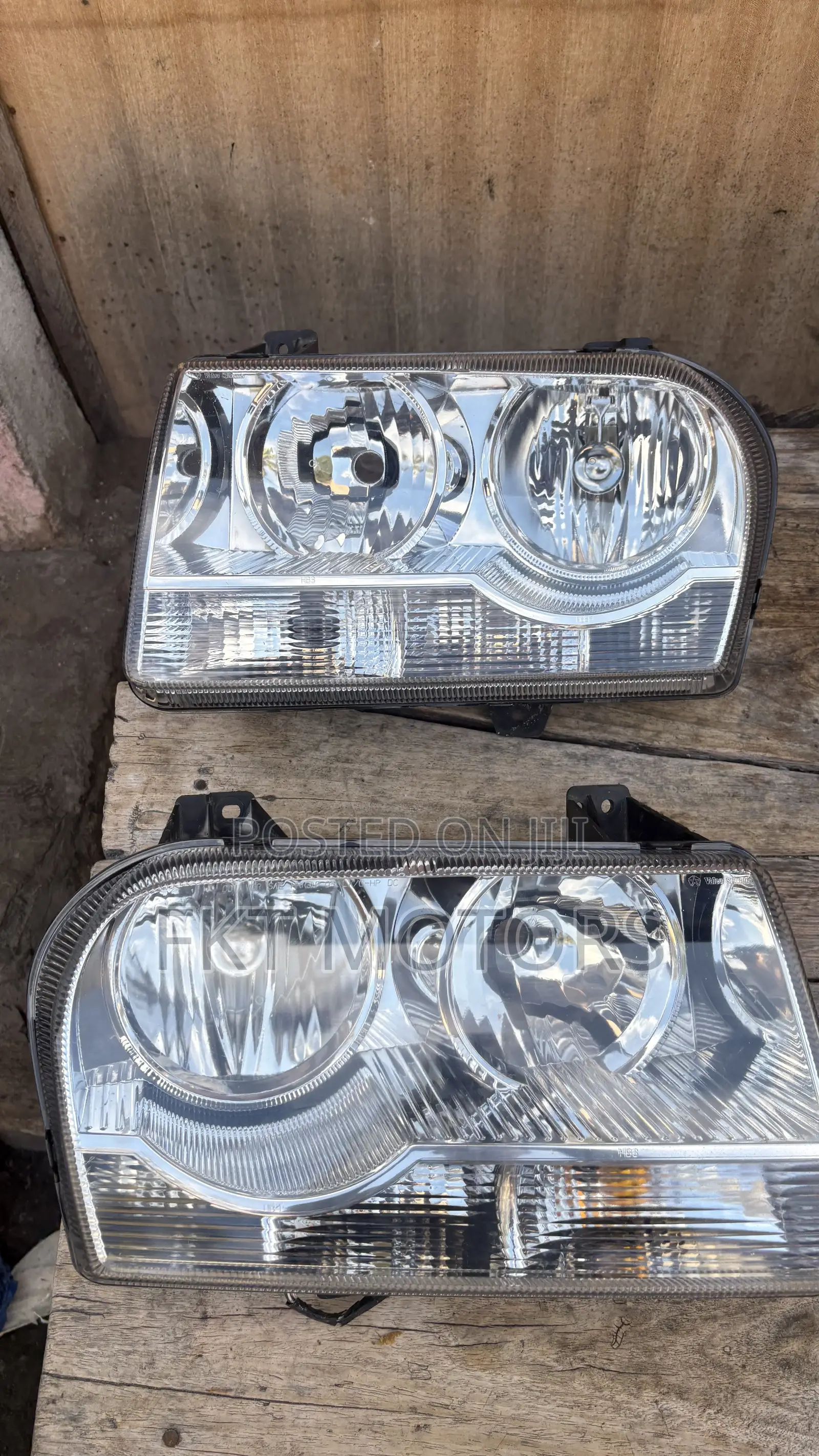 Chrysler 300 Headlight 2003,2004,2005,2006,2007,2008,2009,2010,2011,