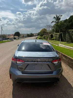 Toyota Corolla SE 2022 Silver