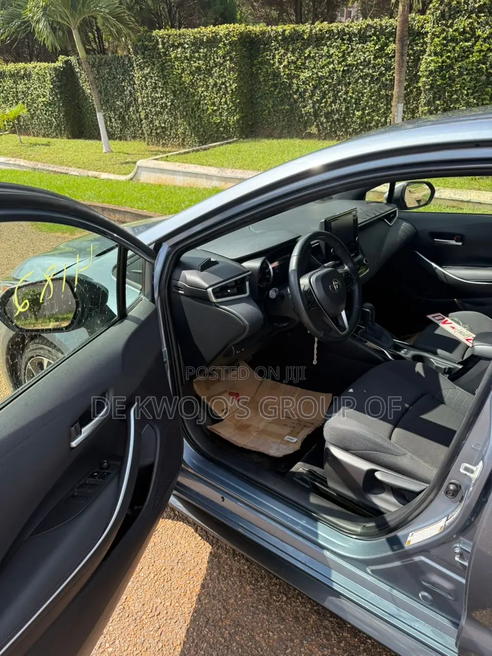 Toyota Corolla SE 2022 Silver