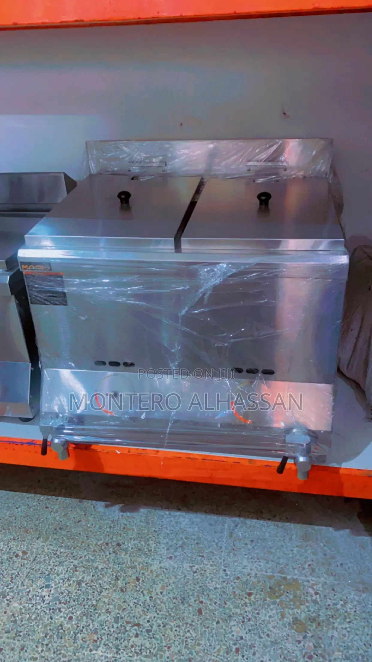 Gas Deep Fryer 2 Compartment 40liters Max Cap.