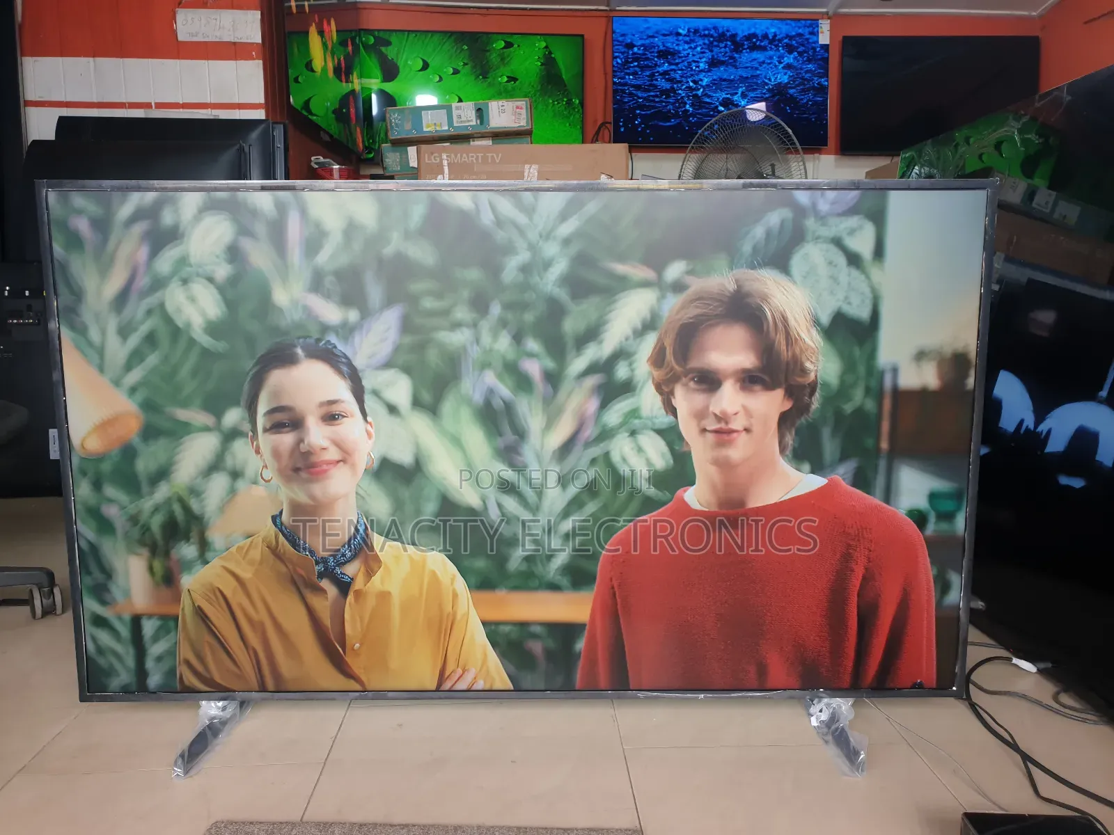 Qled Picture Frame 55"Samsung Uhd HDR Smart Satellite Tv