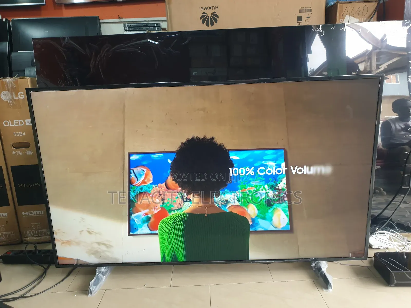 Qled Picture Frame 55"Samsung Uhd HDR Smart Satellite Tv