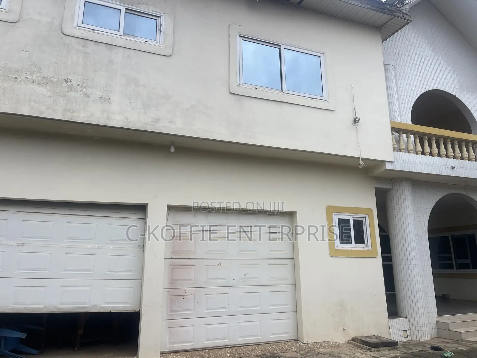 6bdrm Mansion in Achimota, The Mall for sale
