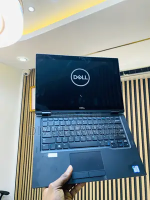 Laptop Dell Latitude 7390 8GB Intel Core I5 SSD 256GB