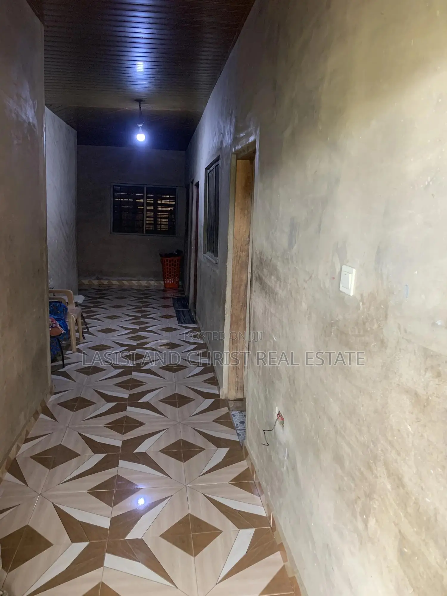 5bdrm House in Lasisi And Christ, Amasaman for sale
