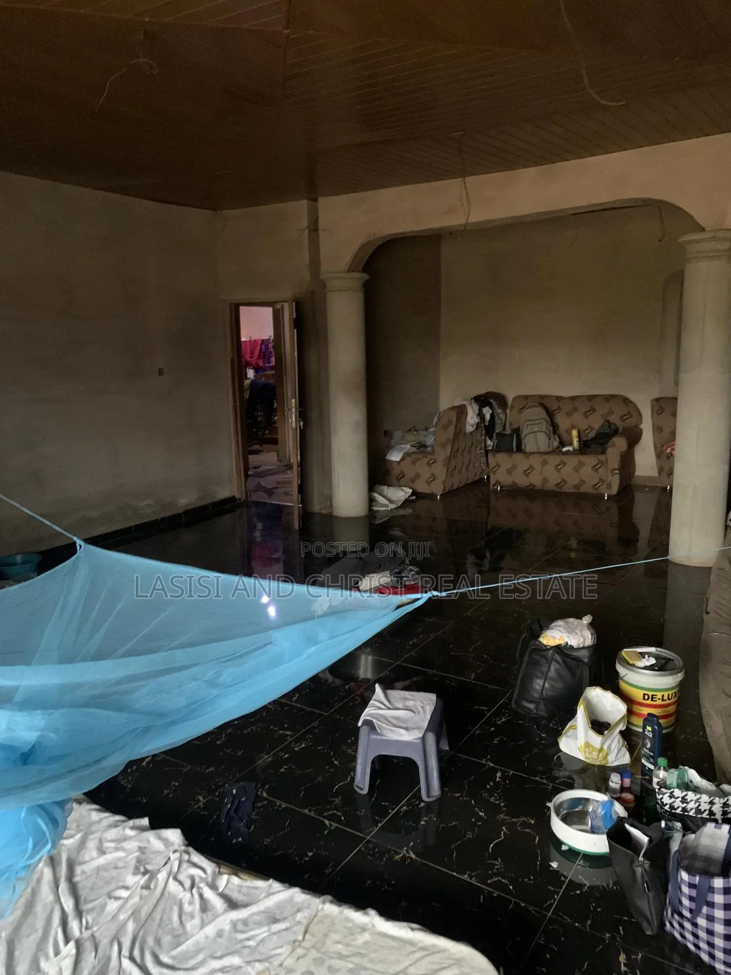 5bdrm House in Lasisi And Christ, Amasaman for sale