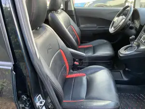 Toyota Ractis 2013 Black