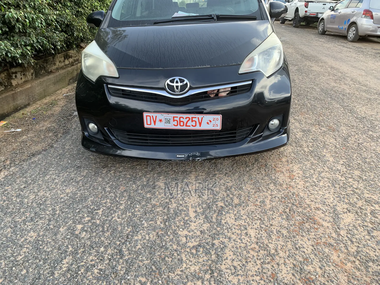 Toyota Ractis 2013 Black