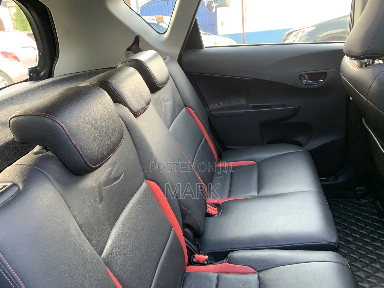 Toyota Ractis 2013 Black
