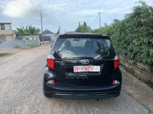 Toyota Ractis 2013 Black