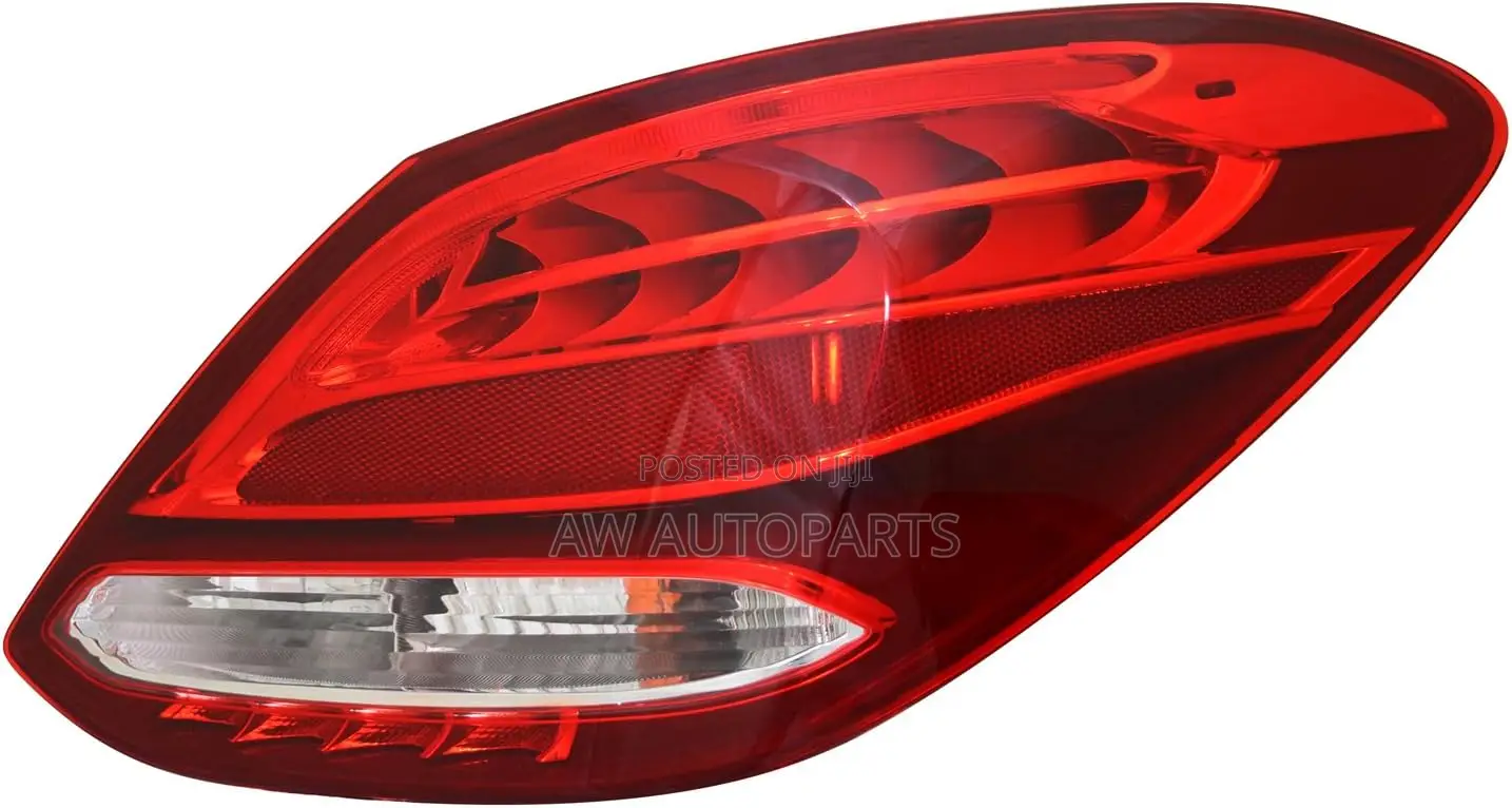 Mercedes C300 20-15 Up Taillight Right Tyc Brand