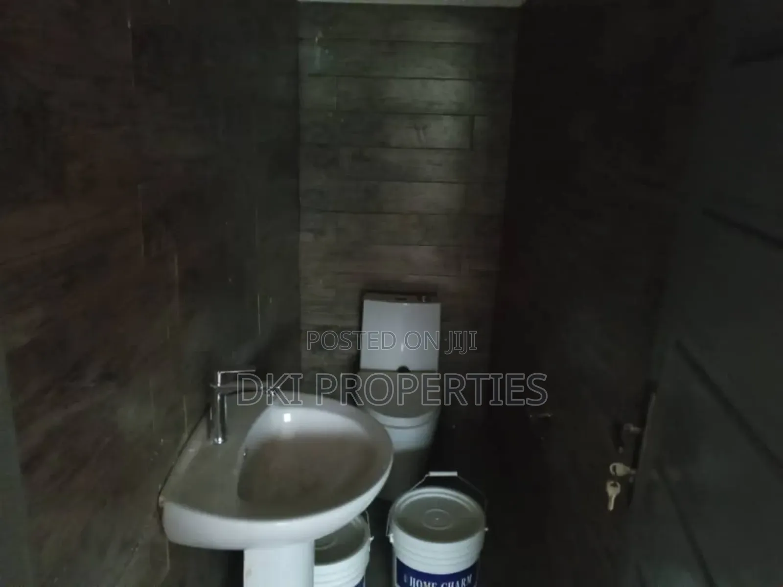 3bdrm House in Dki Properties, Amrahia for rent