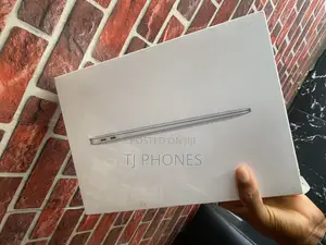 New Laptop Apple MacBook Air 2020 M1 8GB Apple M1 SSD 256GB