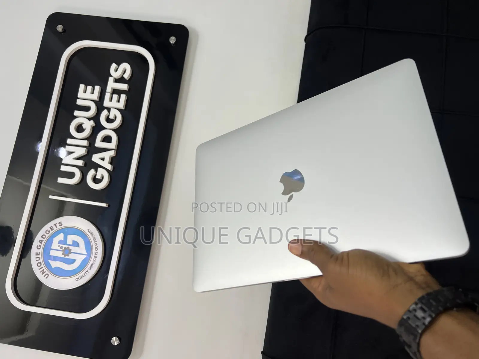Laptop Apple MacBook Pro 2022 M2 8GB Intel Core M2 SSD 256GB