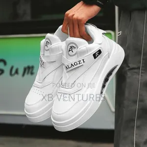 Contemporary City Men's Sneakers