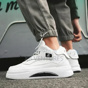 Contemporary City Men's Sneakers