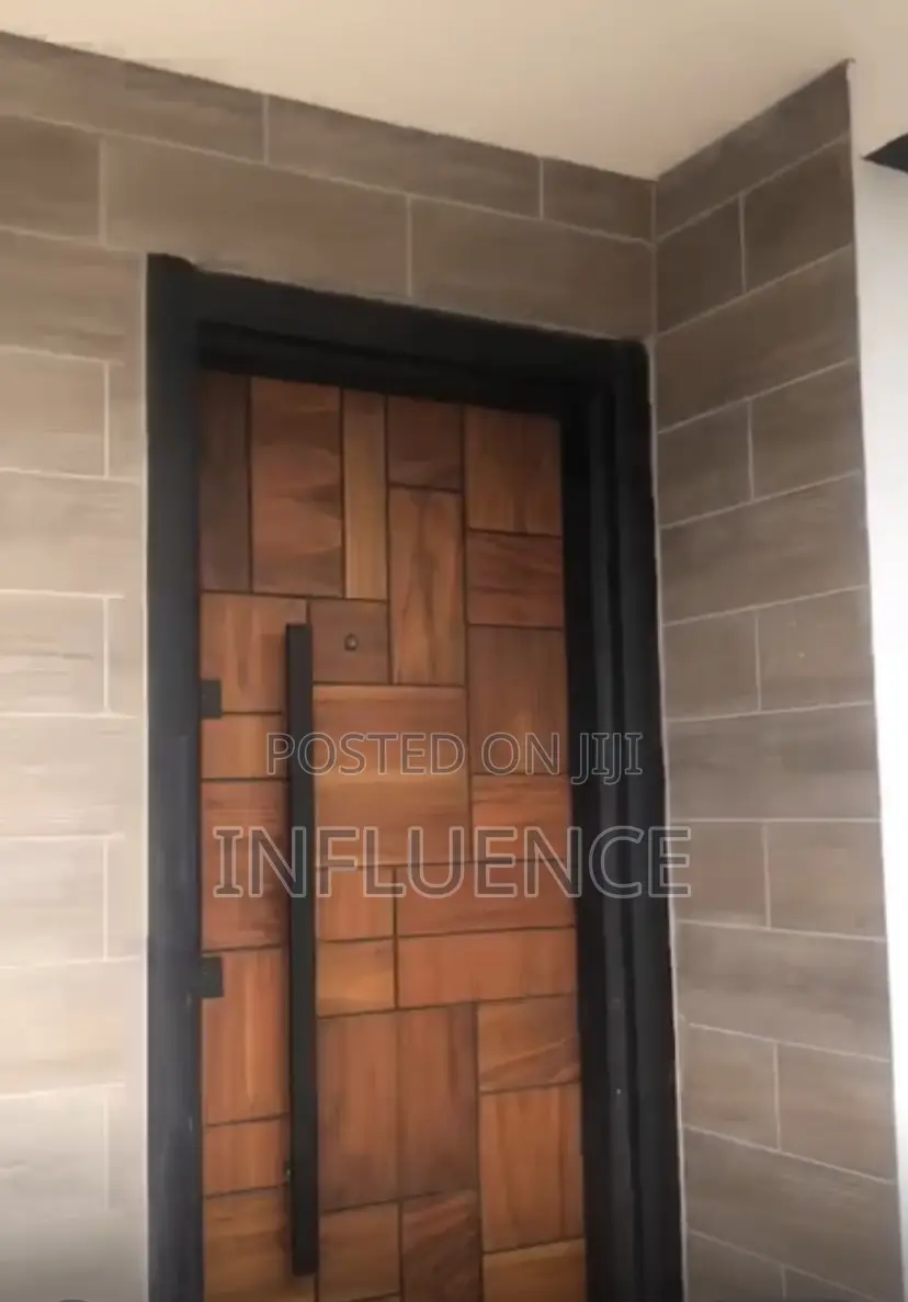 4bdrm House in American House Area, East Legon for sale