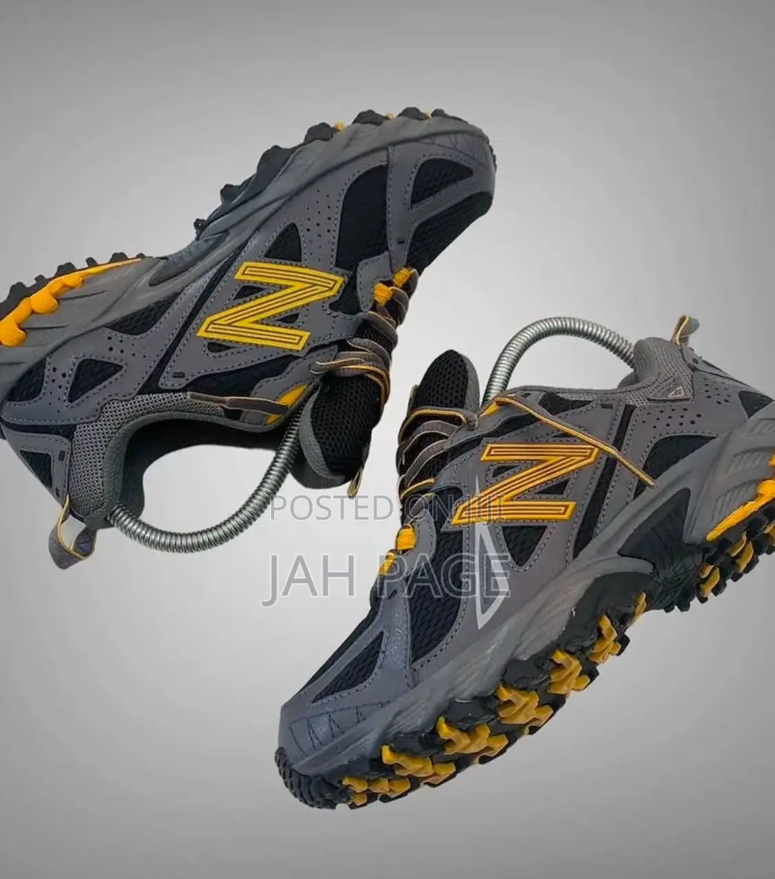 New Balance 610 Sneakers