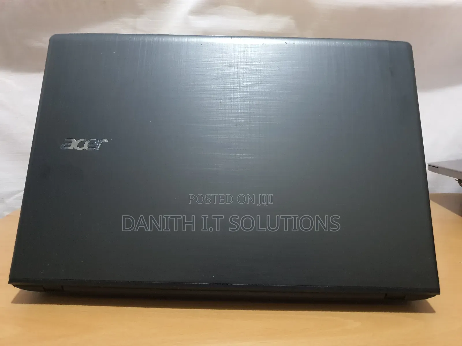 Laptop Acer Aspire E5-574g 8GB Intel Core I3 HDD+SSD 500GB