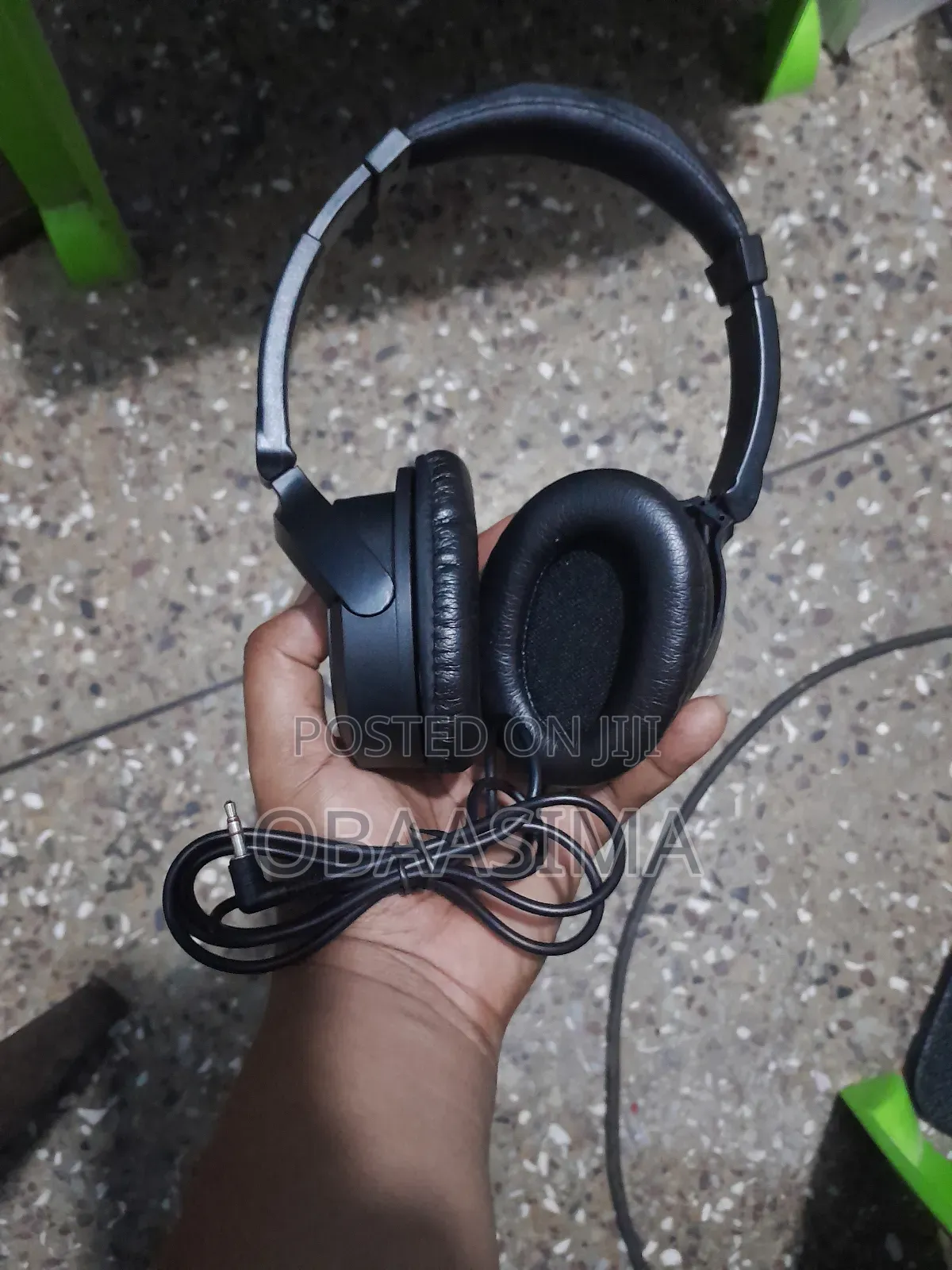 Noise Cancelling Headphones