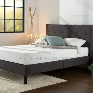 Bed Frame (Queen Size) Zinus