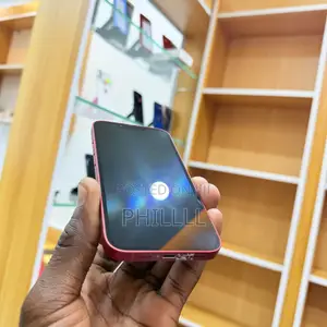 Apple iPhone 13 128 GB Red