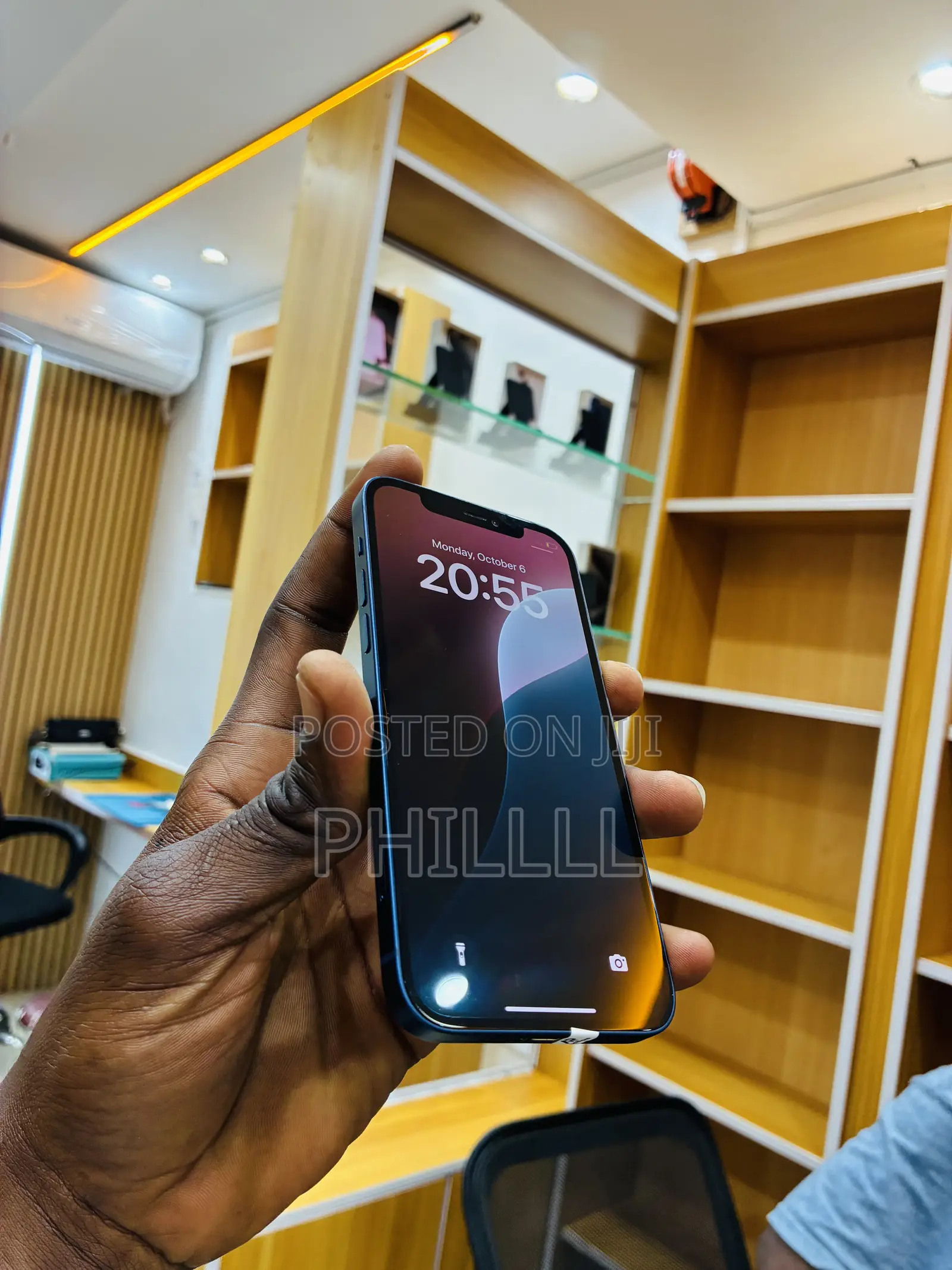 Apple iPhone 12 64 GB Blue