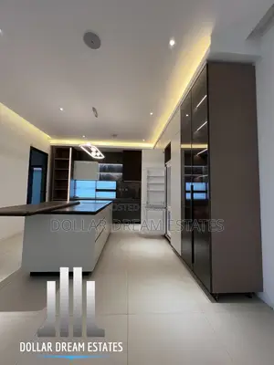 5bdrm House in East Legon for sale