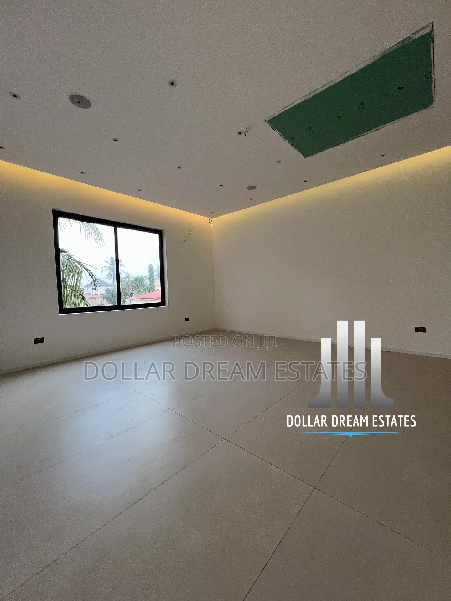 5bdrm House in East Legon for sale
