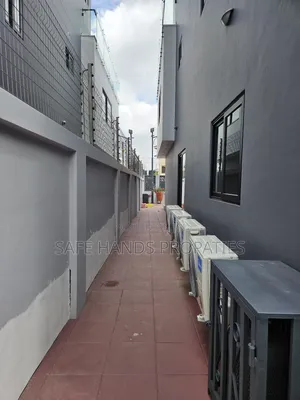 Furnished 6bdrm Apartment in Adjiringanor Close, Accra Metropolitan