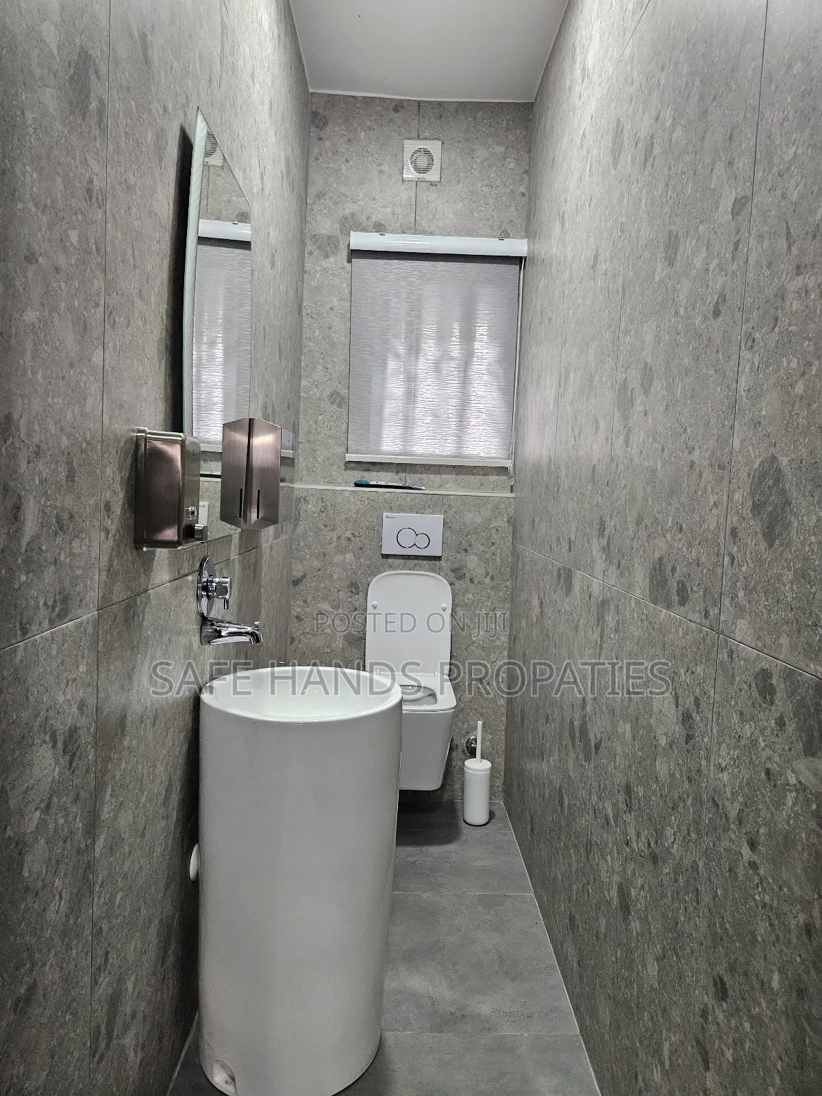 Furnished 6bdrm Apartment in Adjiringanor Close, Accra Metropolitan